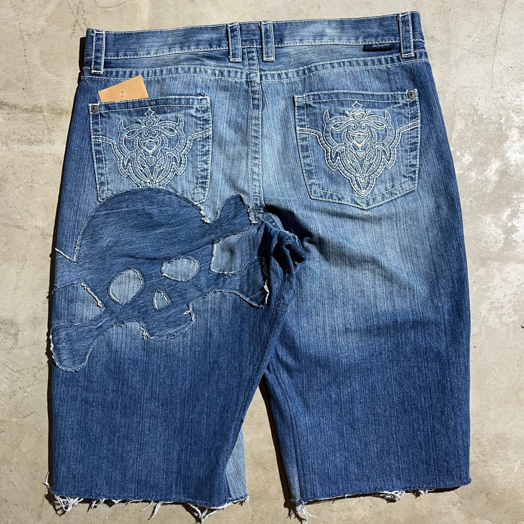 Skull Short 40"