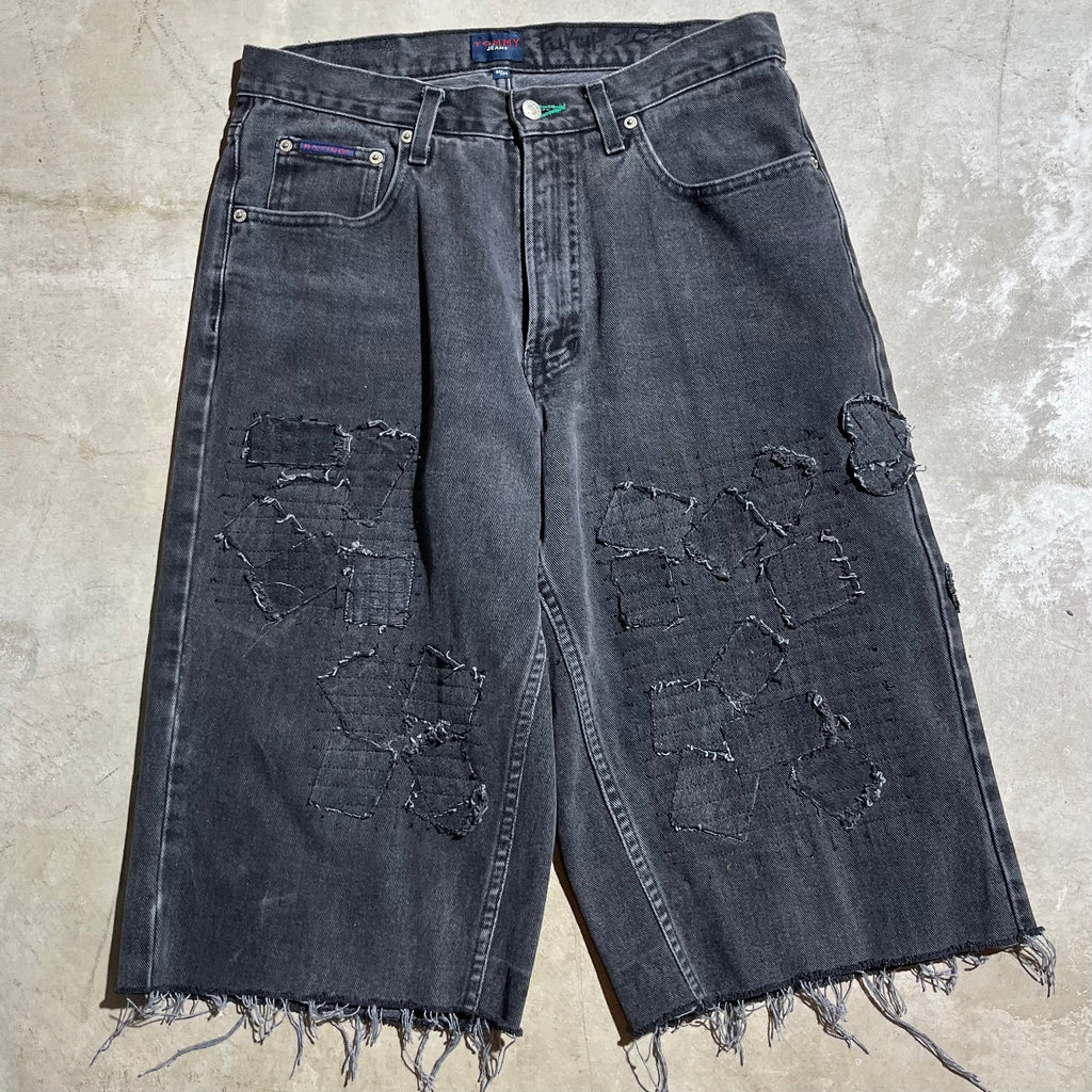 Skull Short 32"
