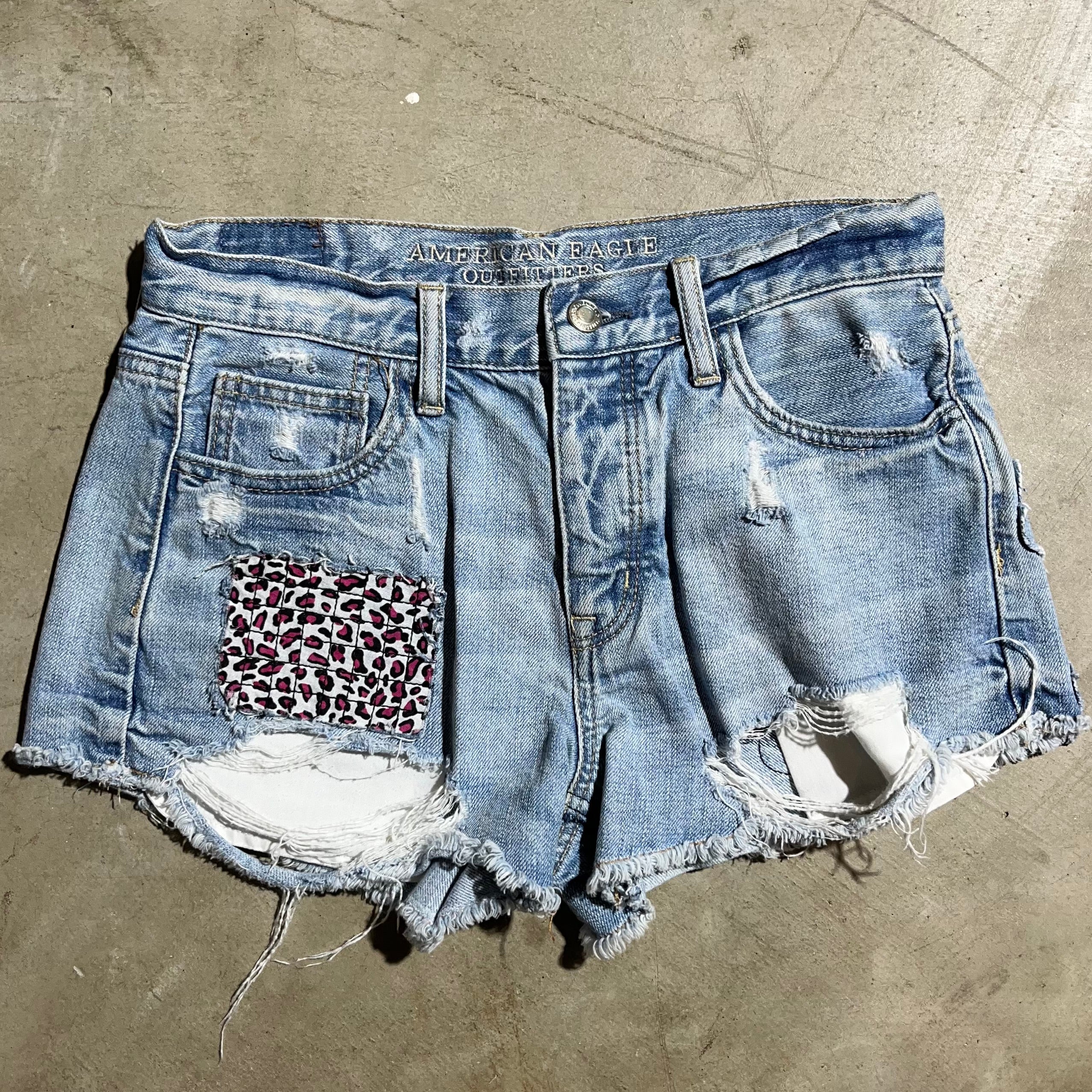 Skull Booty Short 26"
