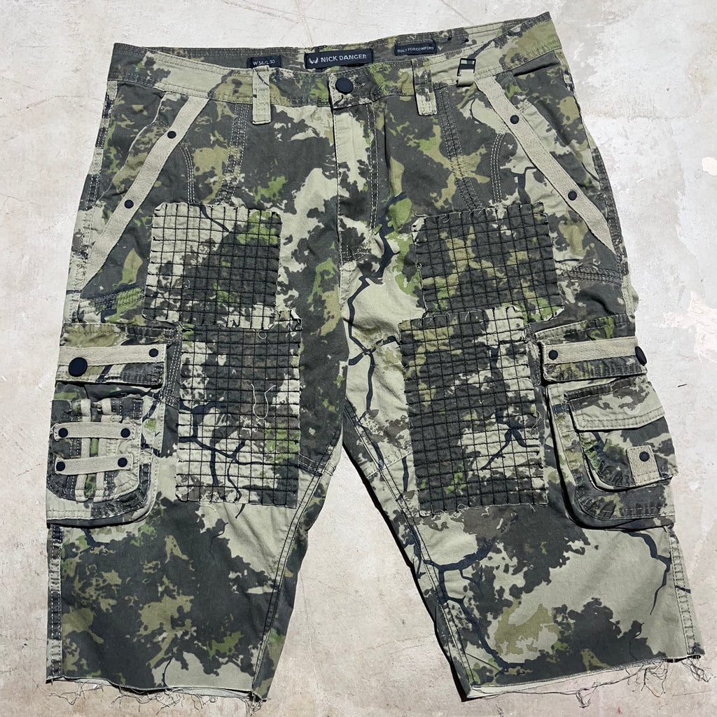 Skull Shorts 34"